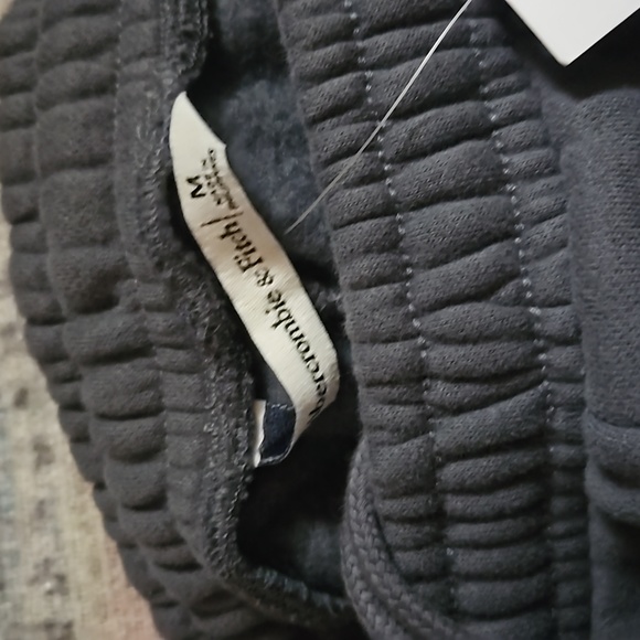 Abercrombie & Fitch wide leg cargo sweatpants - Picture 5 of 5